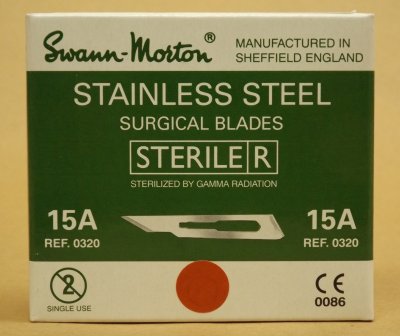 100 No 15A Sterile Stainless Steel Scalpel Blade Swann Morton Product No 0320 CLR 3022
