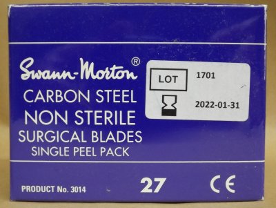 Box of 100 Swann Morton No27 Single Peel Blades ref 3014 out of date CLR 1101